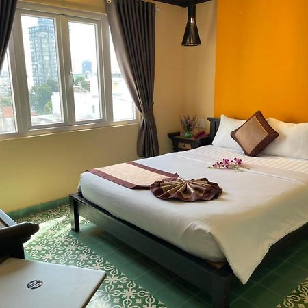 Ipeace Hotel - Bui Vien Walking Street Хошимін Екстер'єр фото
