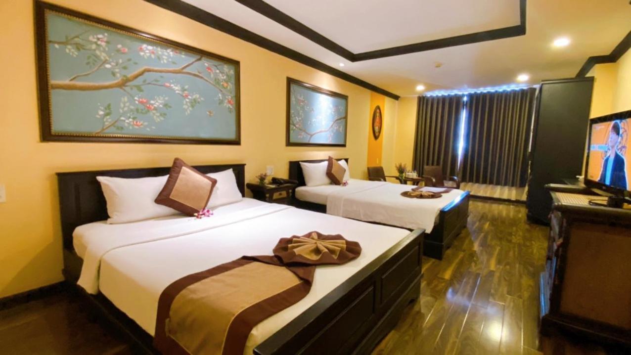Ipeace Hotel - Bui Vien Walking Street Хошимін Екстер'єр фото