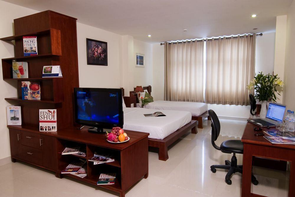 Ipeace Hotel - Bui Vien Walking Street Хошимін Екстер'єр фото