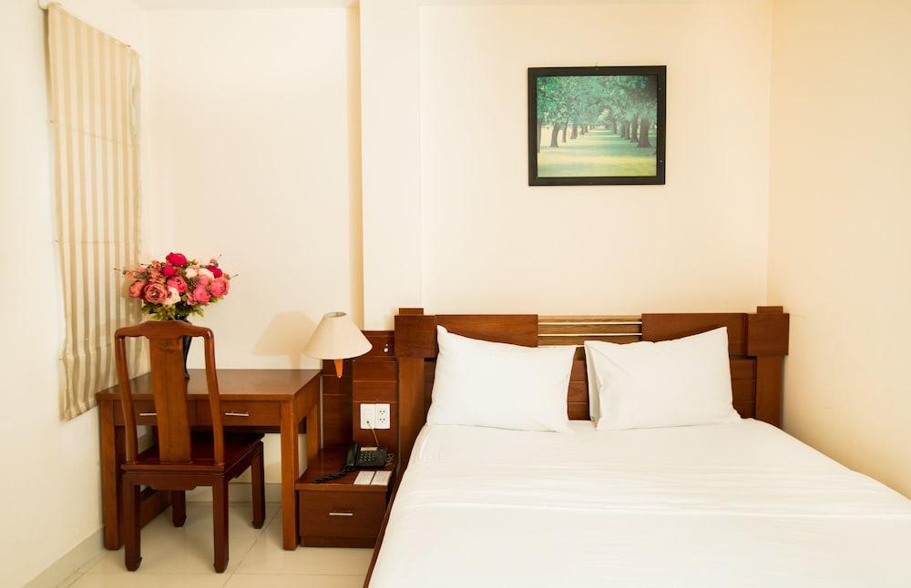 Ipeace Hotel - Bui Vien Walking Street Хошимін Екстер'єр фото
