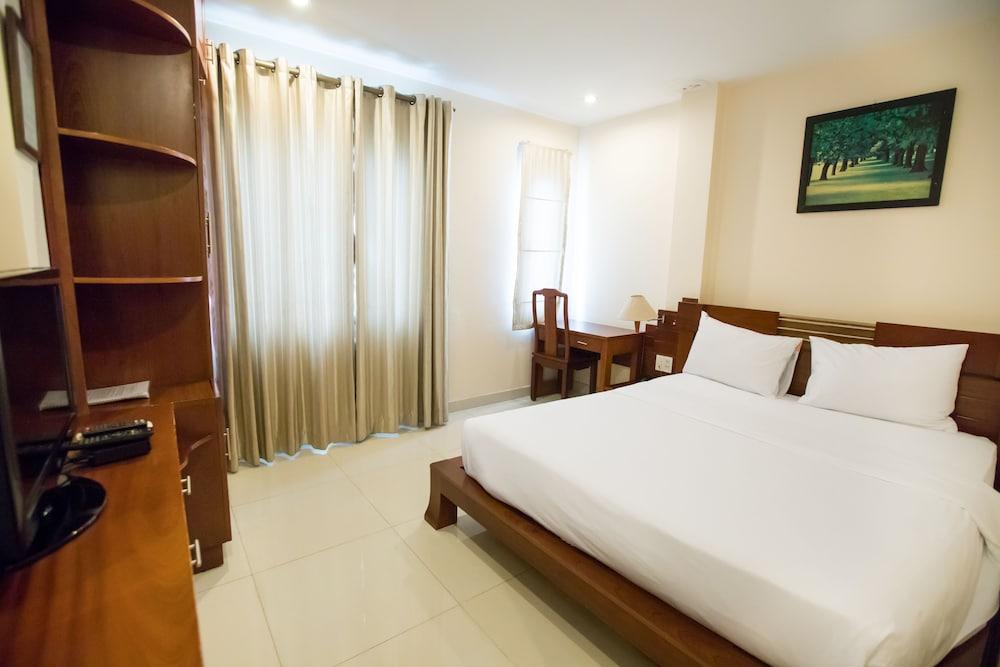 Ipeace Hotel - Bui Vien Walking Street Хошимін Екстер'єр фото