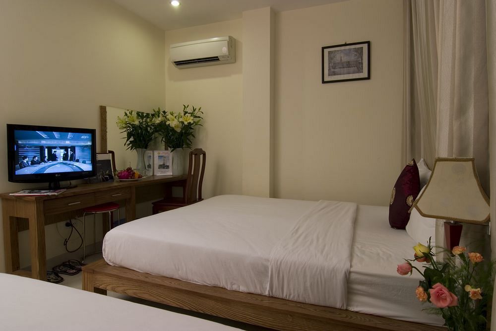 Ipeace Hotel - Bui Vien Walking Street Хошимін Екстер'єр фото
