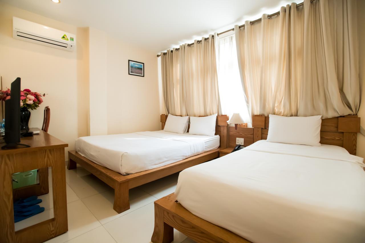 Ipeace Hotel - Bui Vien Walking Street Хошимін Екстер'єр фото