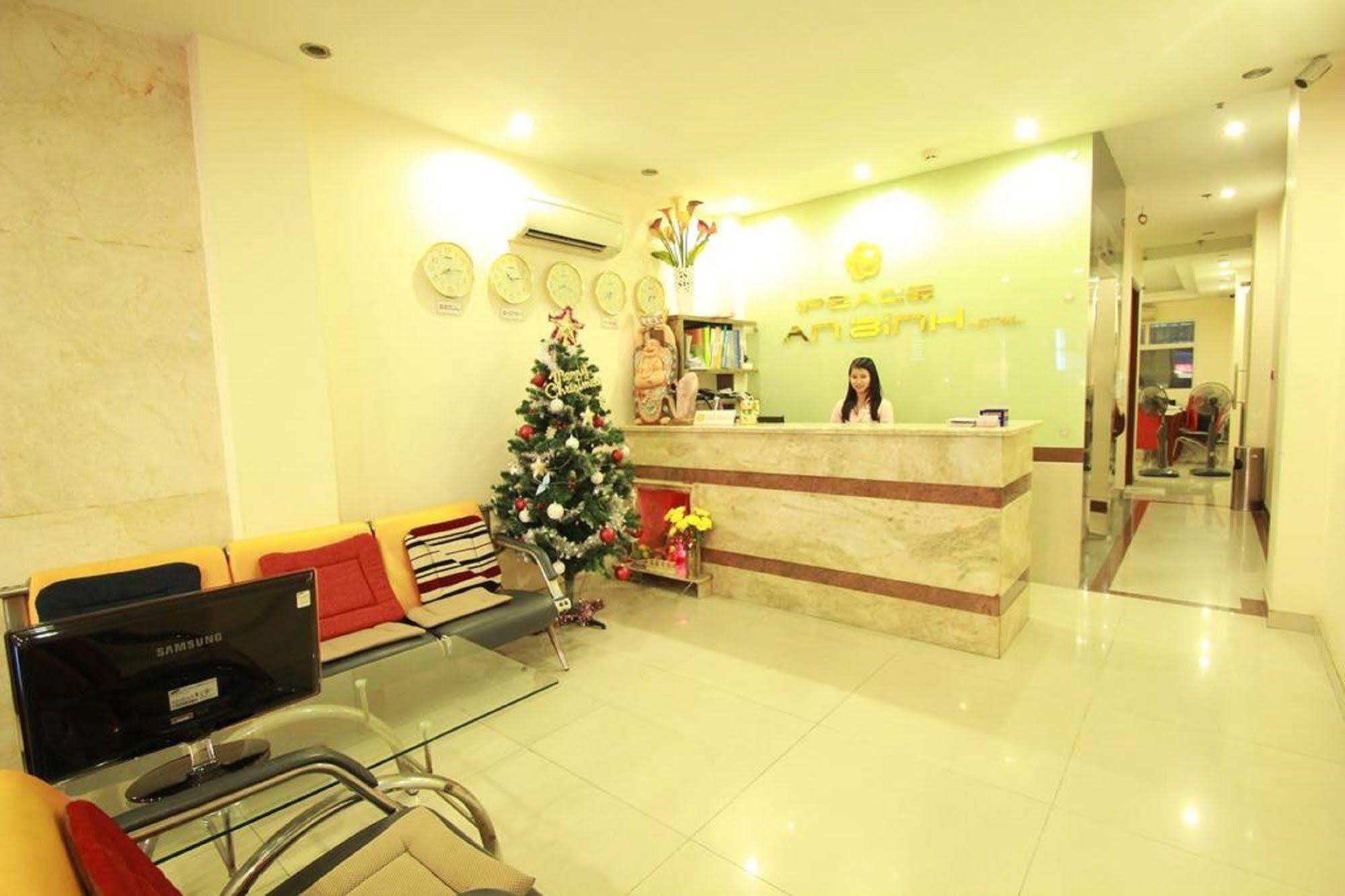 Ipeace Hotel - Bui Vien Walking Street Хошимін Екстер'єр фото